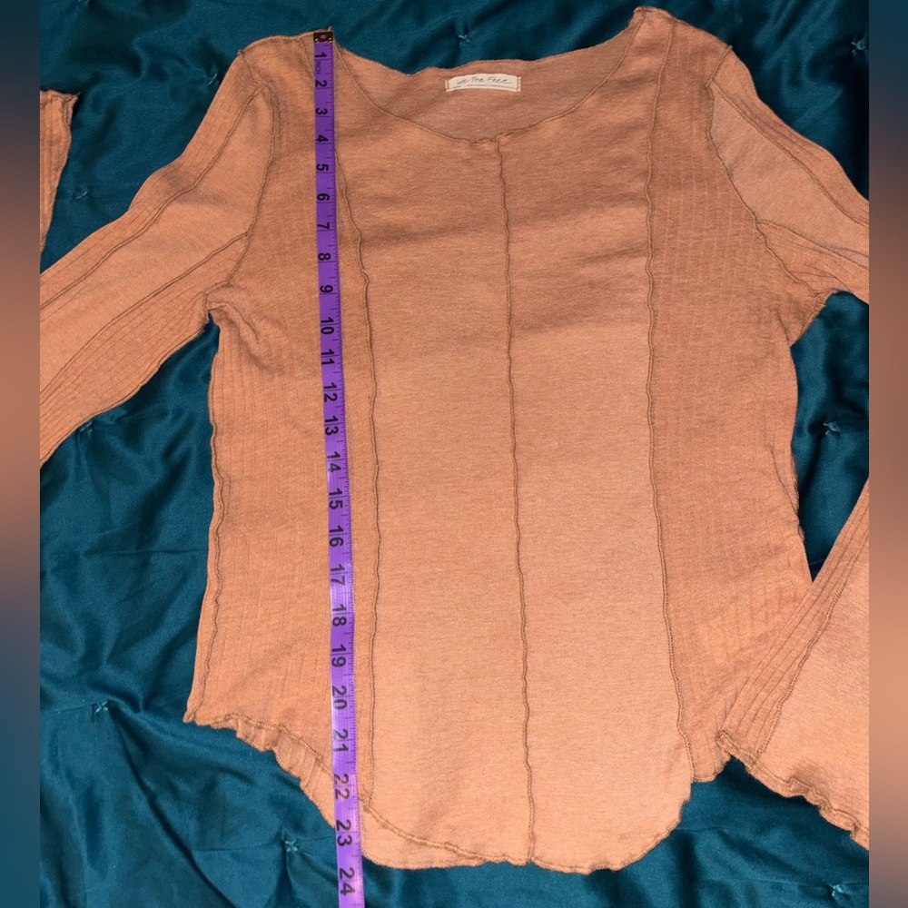 🍂FREE PEOPLE🍂CINNAMON BELL SLEEVE UNRHYMED TEE🍂 - Picture 9 of 12